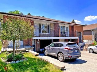 22 Mallaby Rd, Toronto, ON M2H1P4