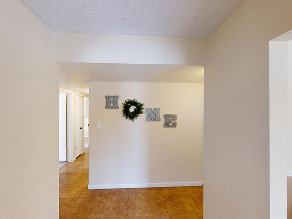 4th image of 2708 W Medina Ave