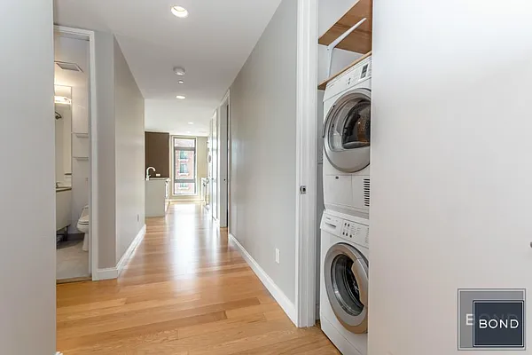 Sold by Bond New York | media 8