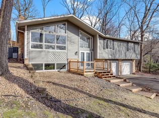 4209 Kemrich Cir, Minnetonka, MN 55345