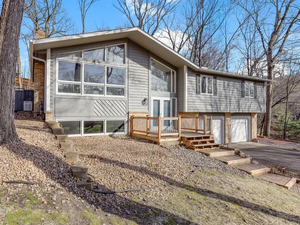 4209 Kemrich Cir, Minnetonka, MN 55345