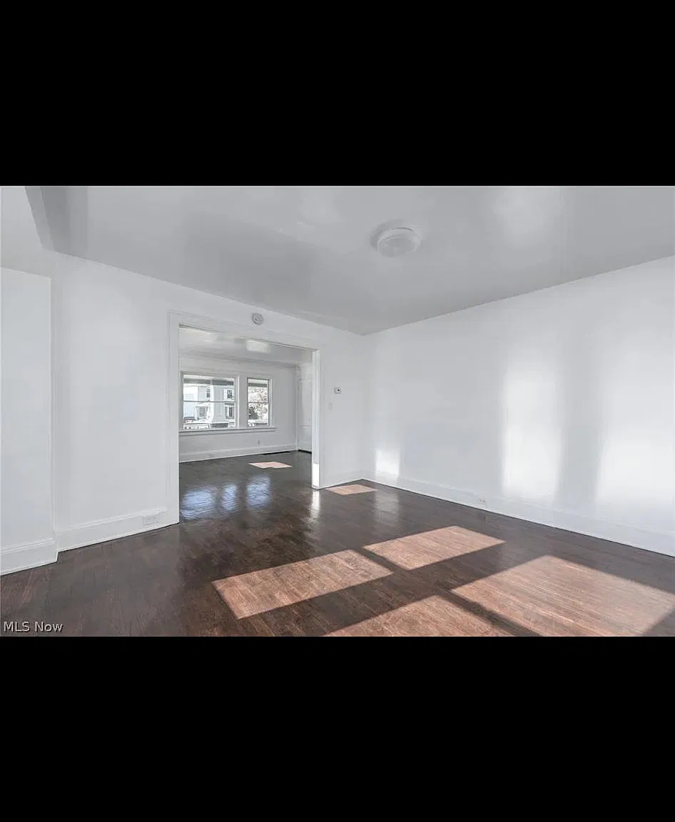 3 bed, 1229 sqft, $1,350 — Photo 4