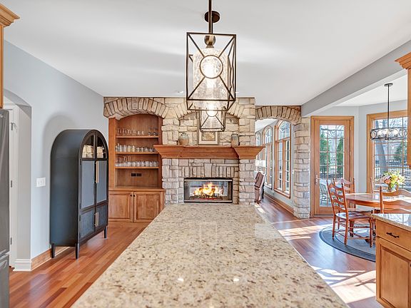 4th image of 710 Reserve Ct