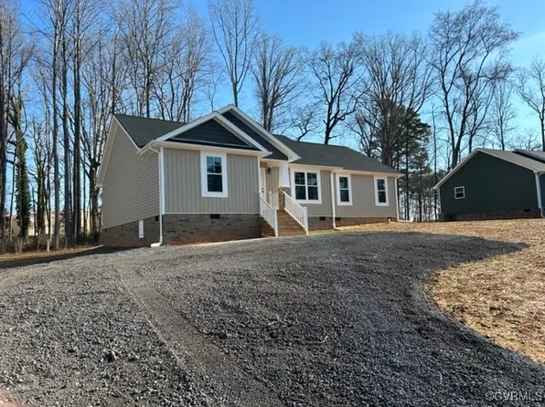 10224 Doyle Blvd, Mc Kenney, VA 23872