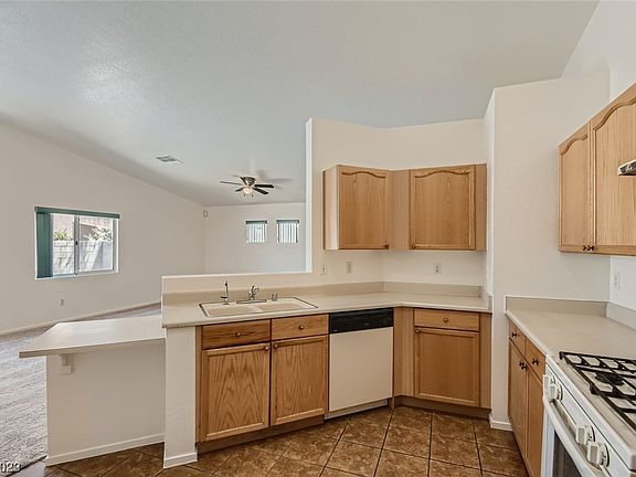 4th image of 3728 Walnut Green Ave
