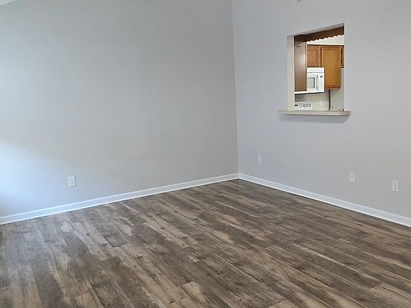 4th image of 7908 Eldin Way