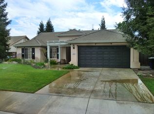 2099 W Cheryll Ct, Porterville, CA 93257