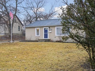 31734 Cambridge St, Garden City, MI, 48135