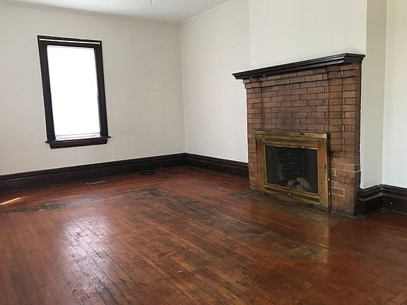 2nd image of 1017 Virginia Ave