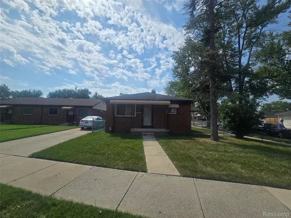 1947 Goddard St, Wyandotte, MI 48192