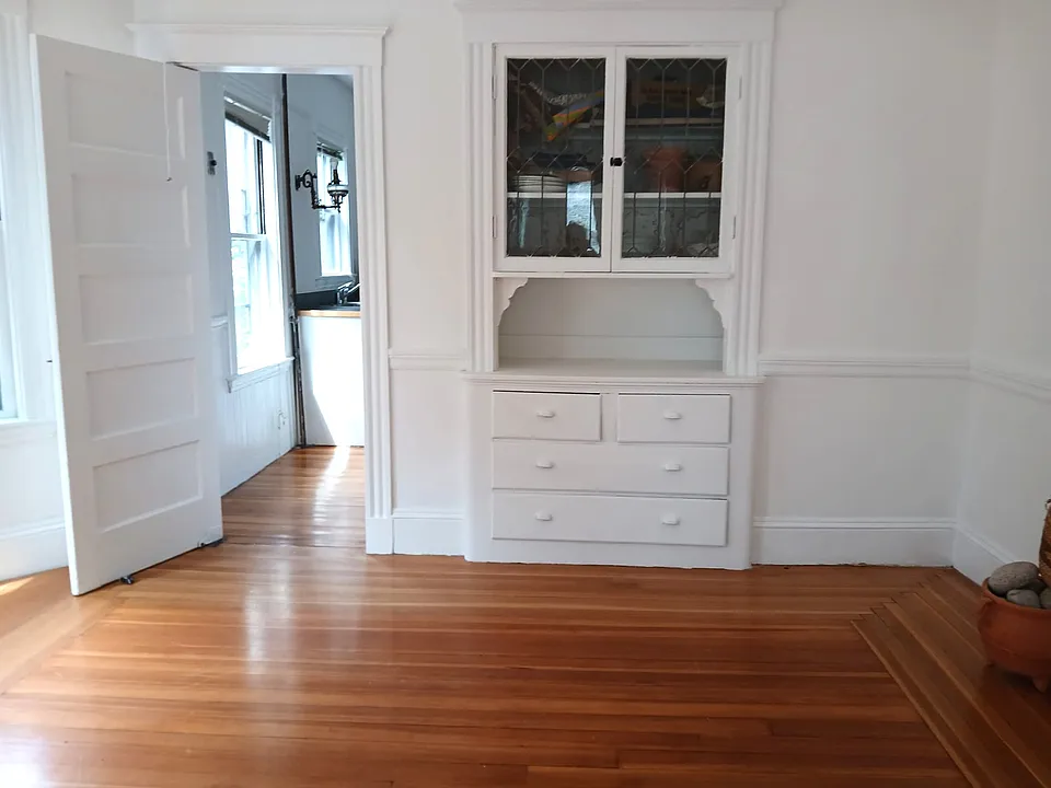 Dining room with view to kitchen
