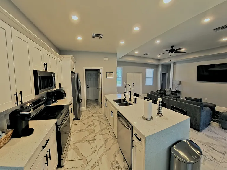 1112 NE 34th Ln — Photo 14