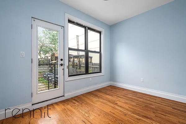 Rented by Rennit Inc. | media 7