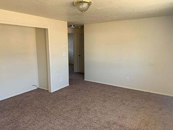 5th image of 111 W Madison St #1
