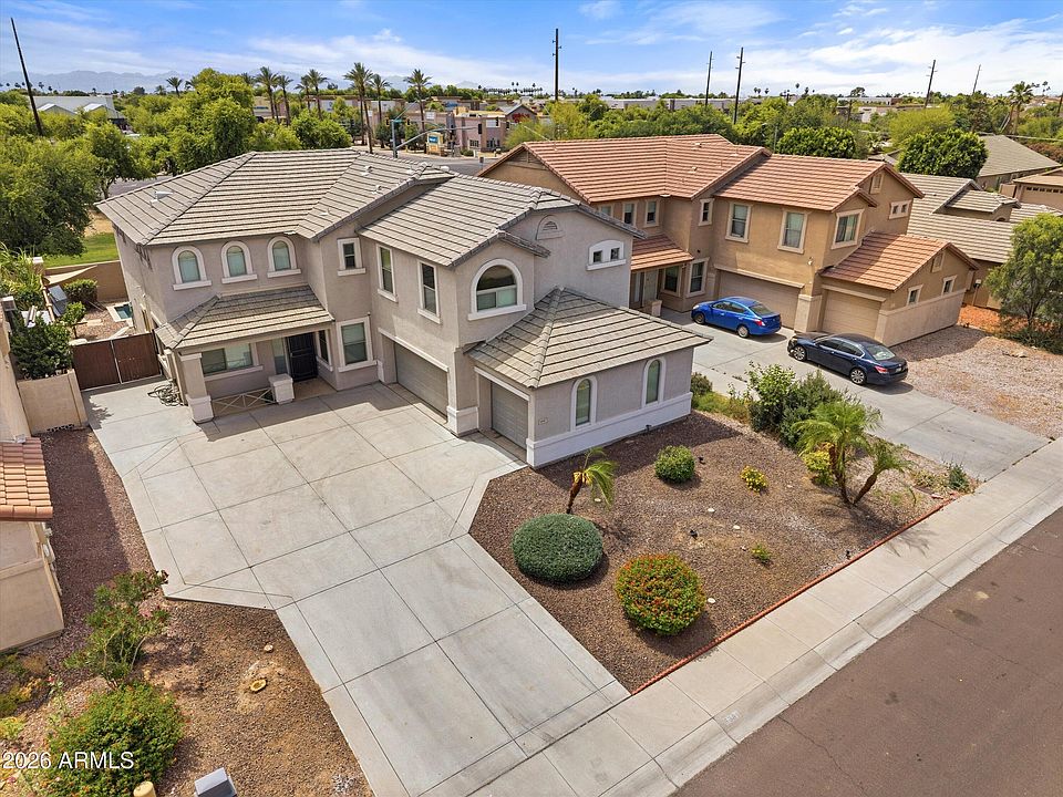 5661 W DESERT JEWEL Drive, Glendale, AZ 85302 | MLS #7025417 | Zillow