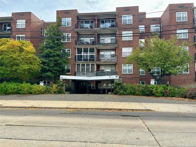 99 Randall Avenue #2U, Freeport, NY, 11520