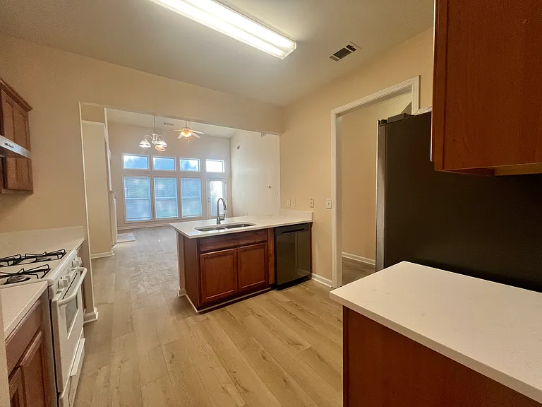 2233 Worrall Hill Dr — Photo 9