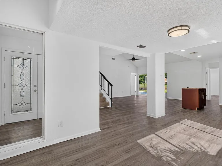 7812 Linkside Dr — Photo 12