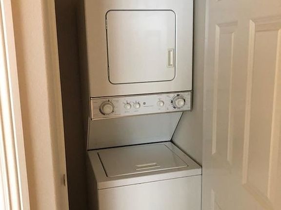 4th image of 12847 Kling St APT 110
