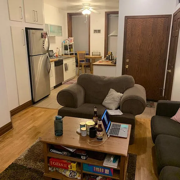869 N La Salle Dr #2 — Photo 7