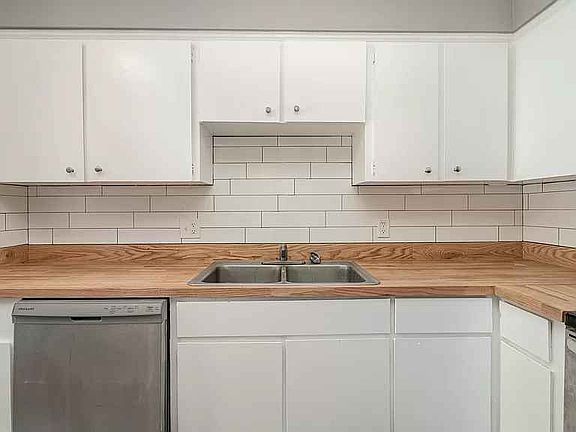 5th image of 323 Forest Park Rd #5-6