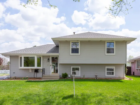 2906 Warren Dorris Dr, Joliet, IL 60435