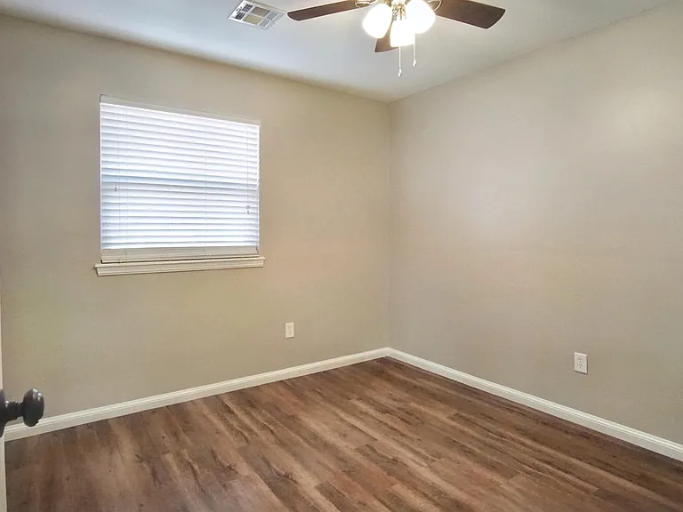 620 Winding Ln — Photo 16