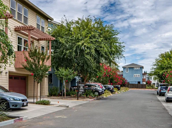 1593 Cali Lane, Healdsburg, CA 95448