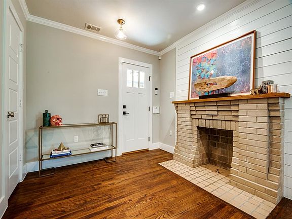 4th image of 1606 Hollywood Ave