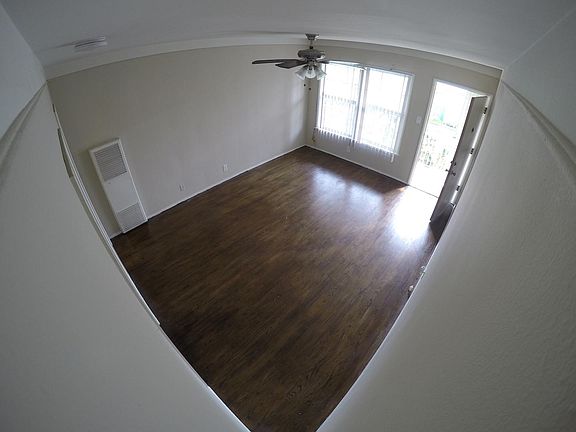2nd image of 4815 Beverly Blvd APT 5