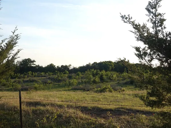 2 Adams Rd, Sherman, TX 75090