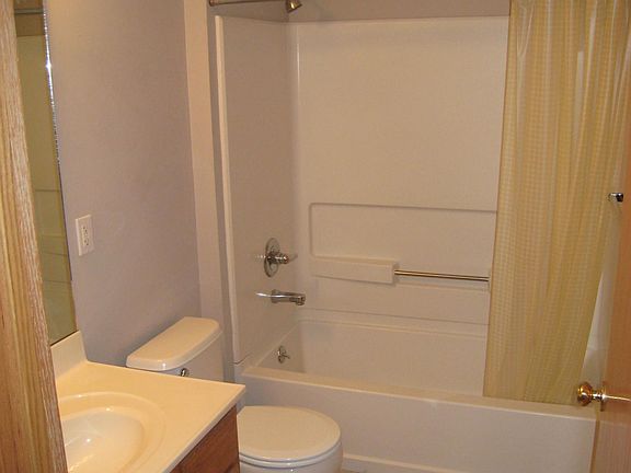 One of 2.5 Bathrooms