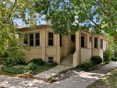 3656 N Mozart St, Chicago, IL, 60618