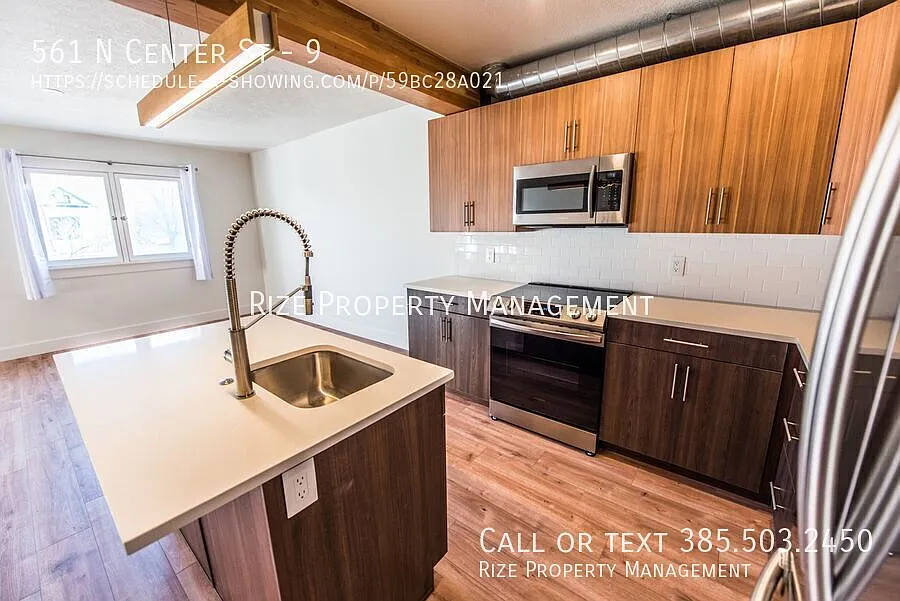 561 N Center St #9