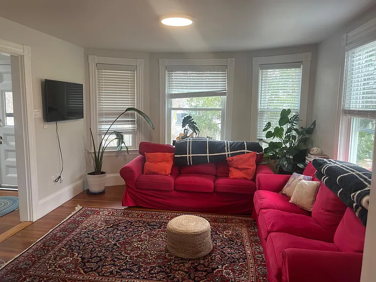 Living room (furniture for illustration purpose)