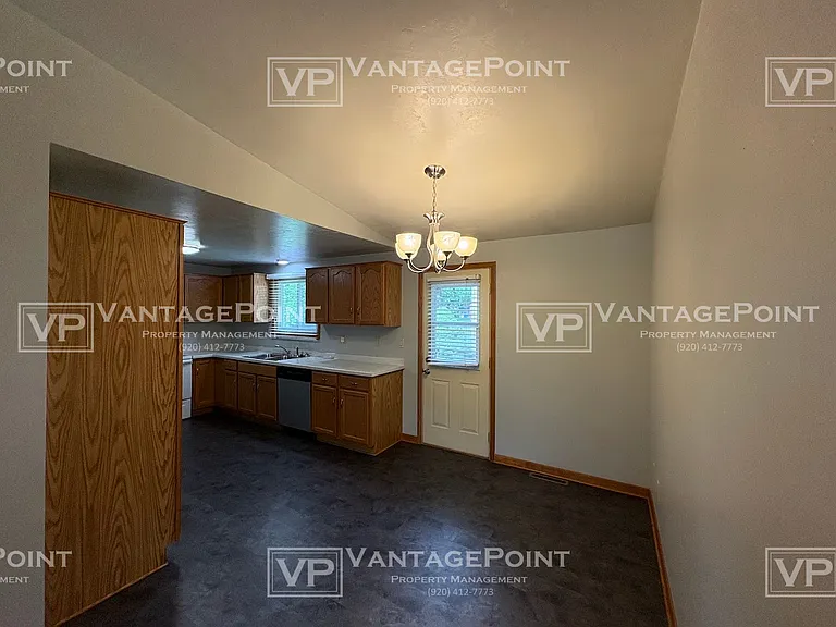 1130 Shepherds Path — Photo 8