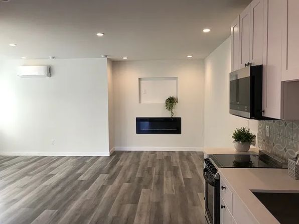 5228 Broadway Ter Suite 4