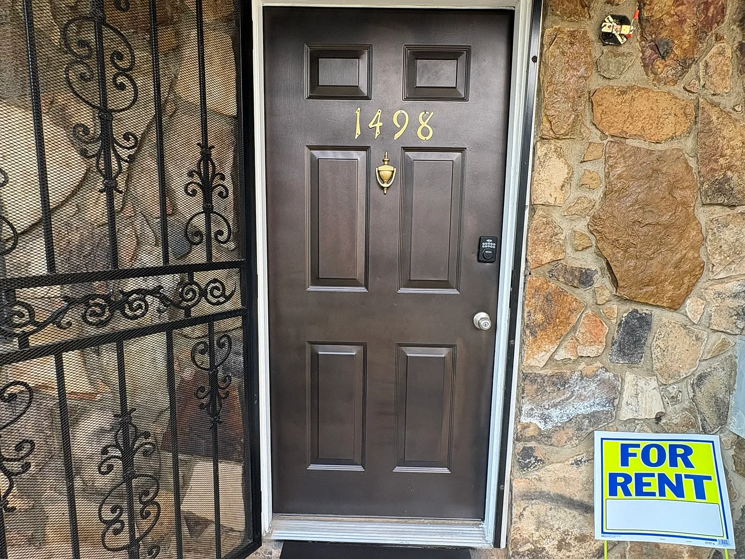 2 bed, 2.5 bath, 1120 sqft, $2,100 — Photo 3