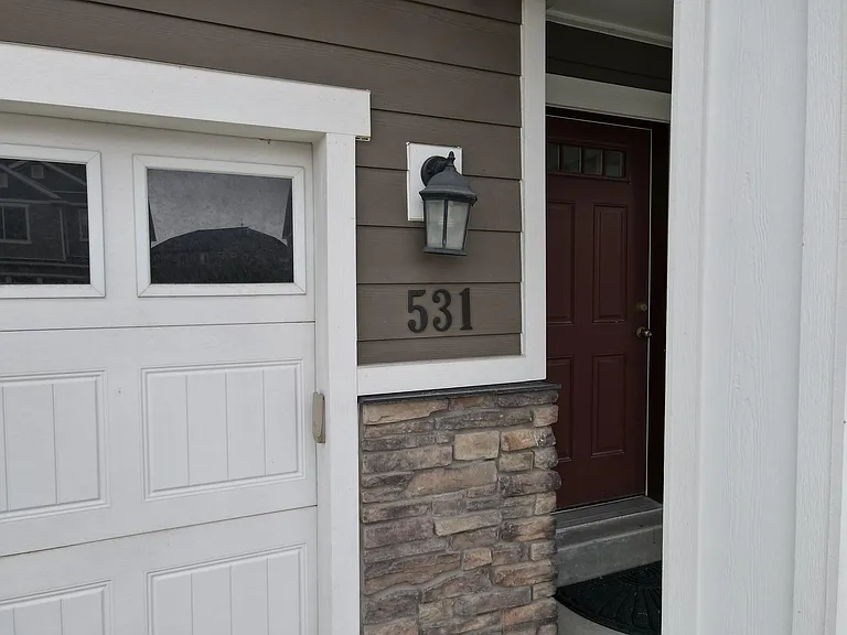 531 S Willow Xing — Photo 48