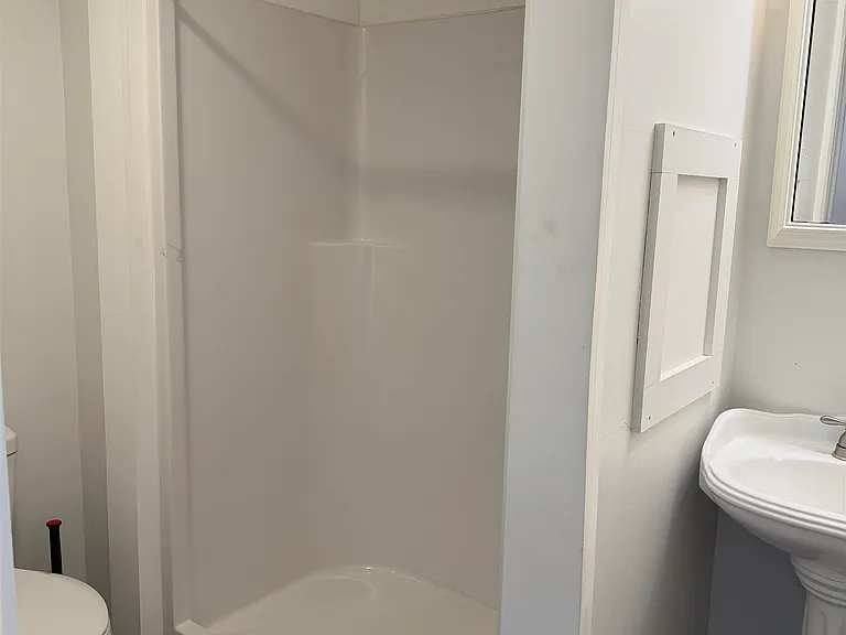473 Maple St #3 — Photo 7