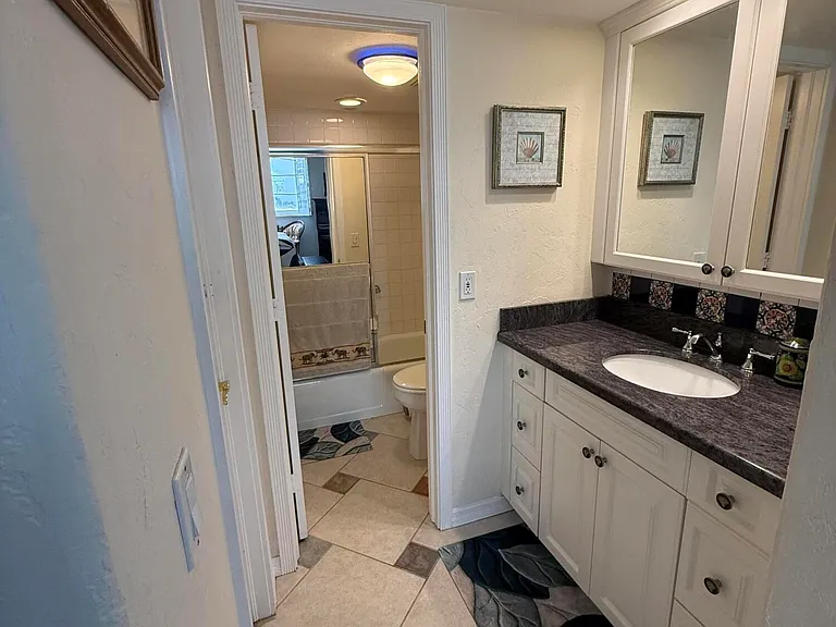 630 Ocean Dr #215 — Photo 11