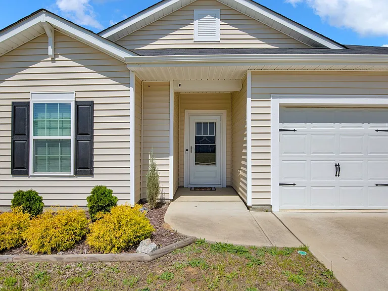 2346 Spinning Wheel Rd — Photo 4