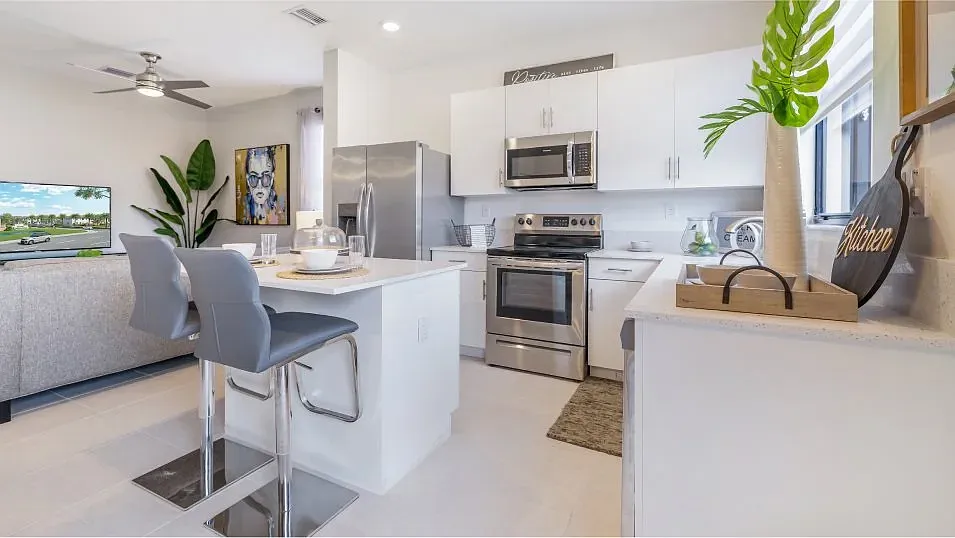 3 bed, 1334 sqft, $2,900 — Photo 4
