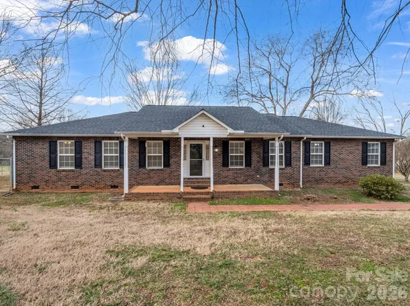 5573 Lennox Dr, Kings Mountain, NC 28086