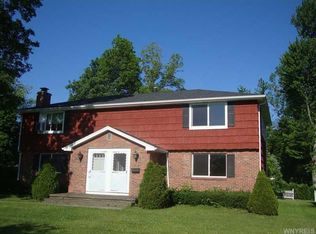 5922 McKinley Pkwy, Hamburg, NY 14075