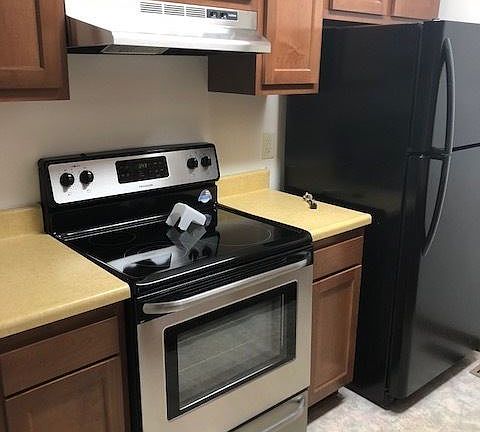 5th image of 9864 Mandel Dr