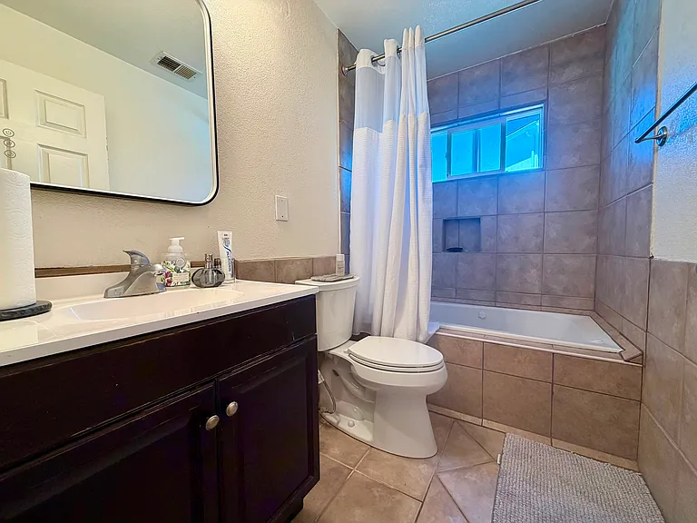 2723 Cherry Ave — Photo 23