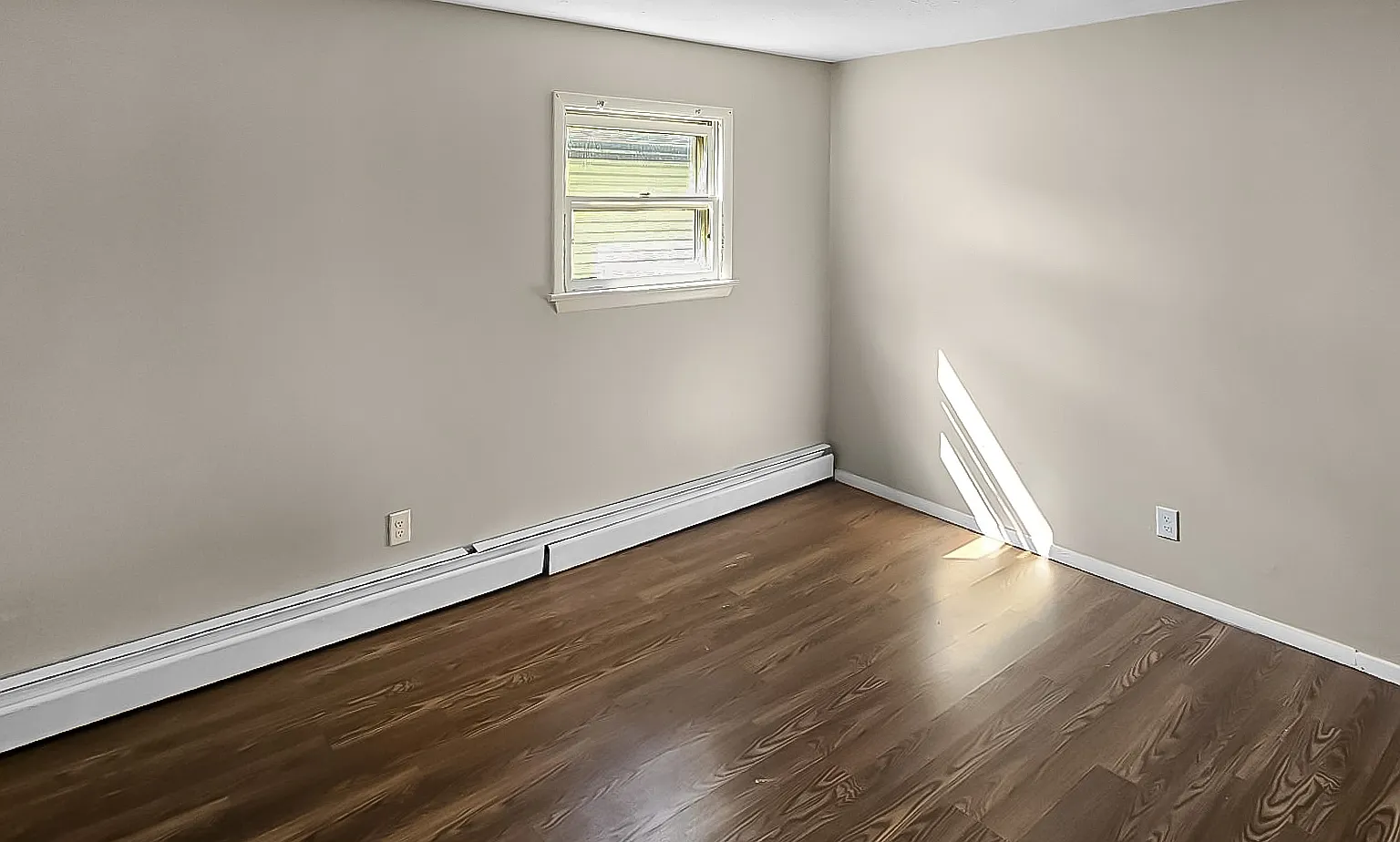 3 bed, $2,975 — Photo 4