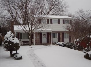 112 Narragansett Dr, McKeesport, PA