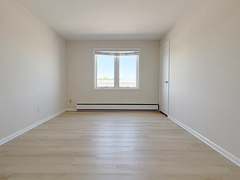 Boulevard Suites — Photo 32